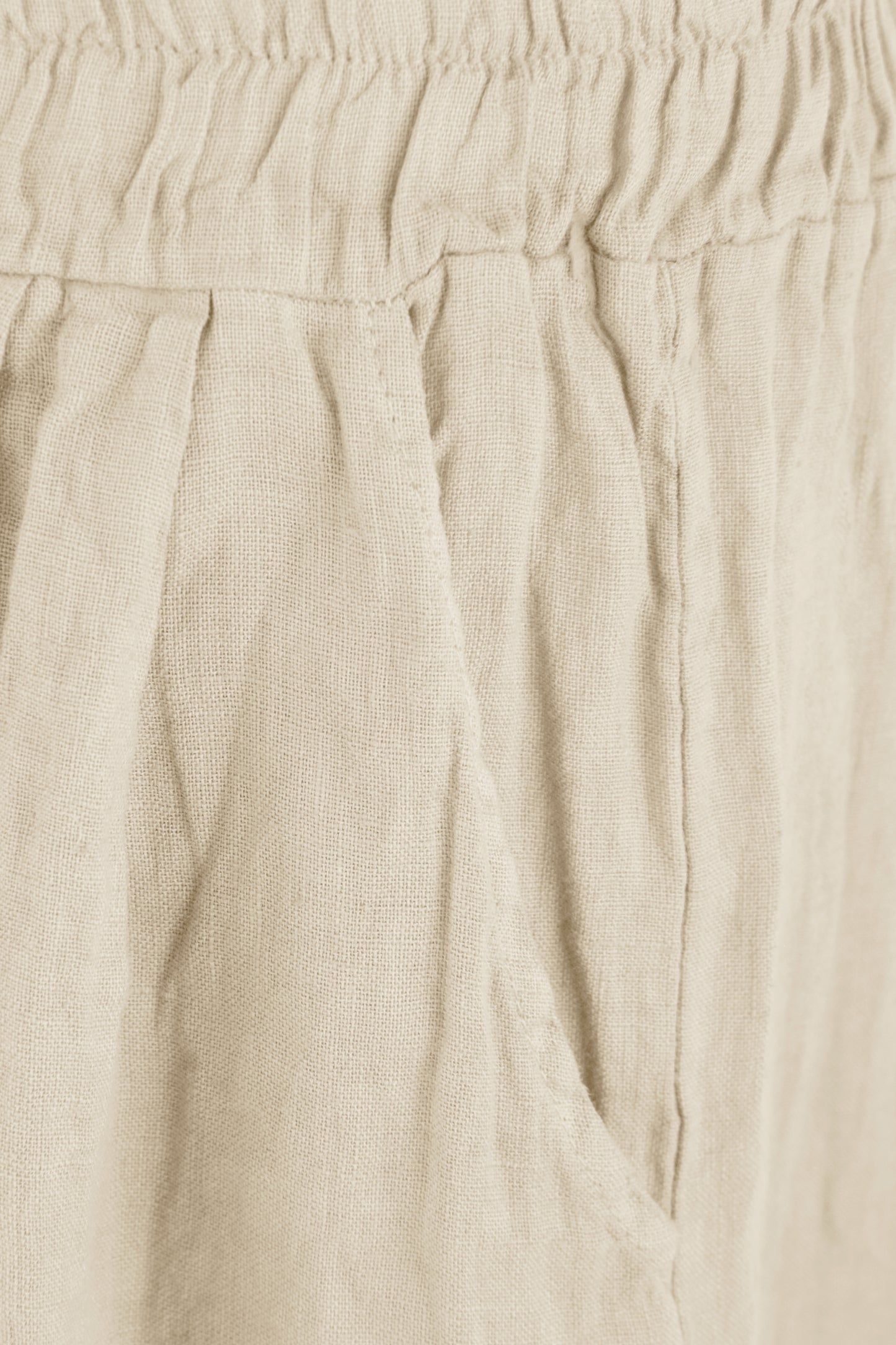 Frayed Trim Linen Shorts