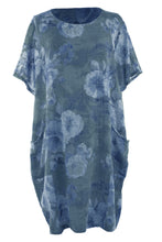 Load image into Gallery viewer, Short Sleeve 2 Pocket Floral Dress

