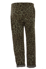 Load image into Gallery viewer, Leopard Print Magic Trouser
