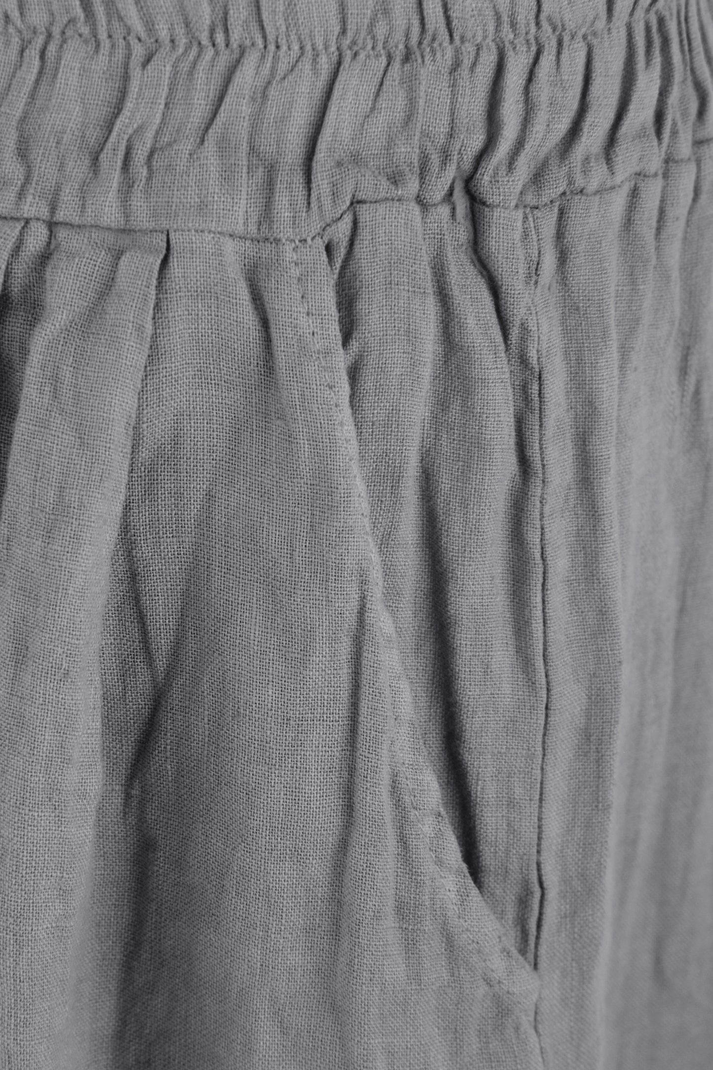 Frayed Trim Linen Shorts
