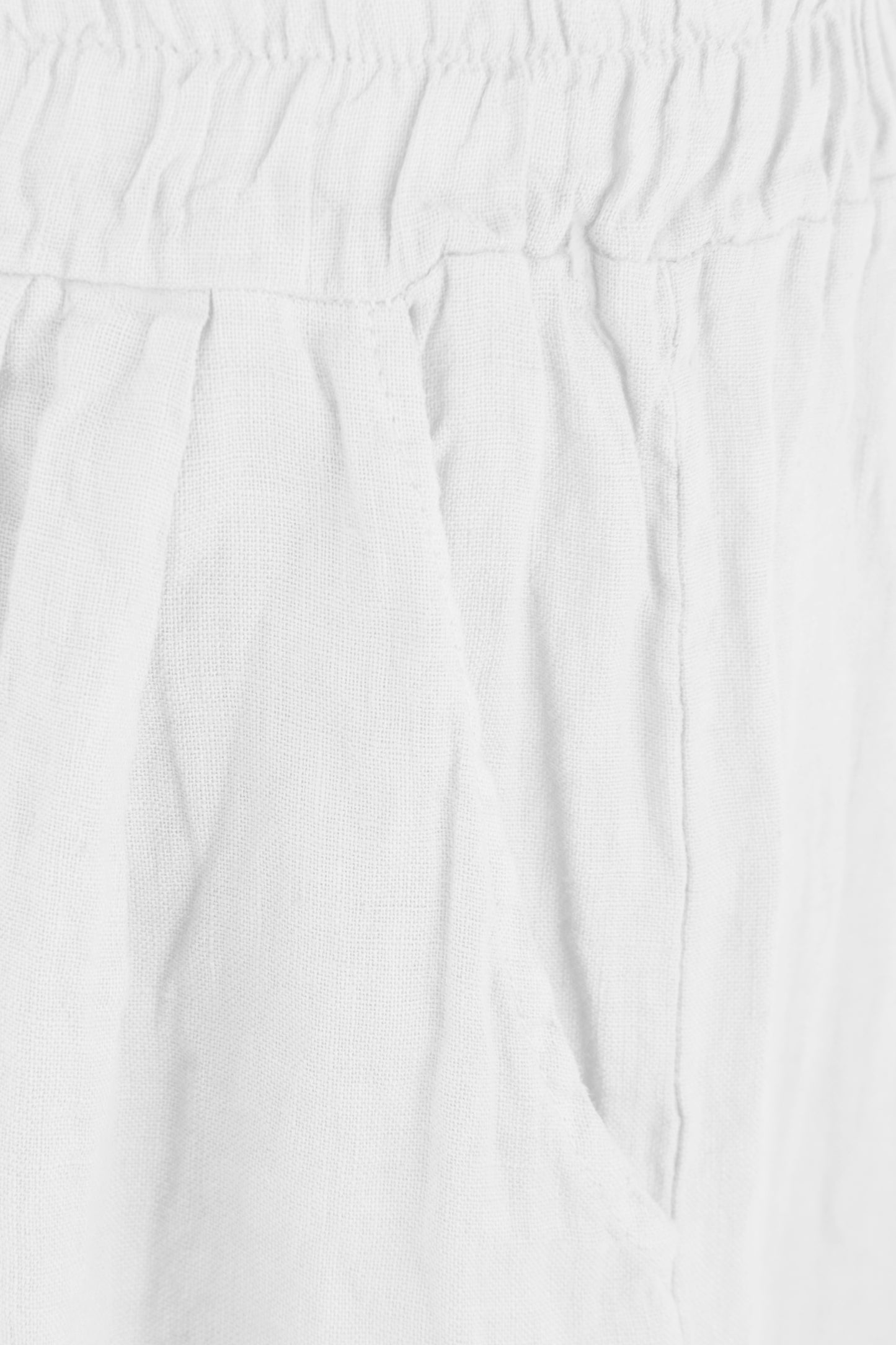 Frayed Trim Linen Shorts