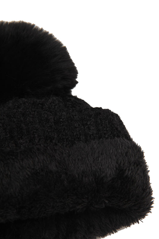 Fleece Lined Cable Knit Hat