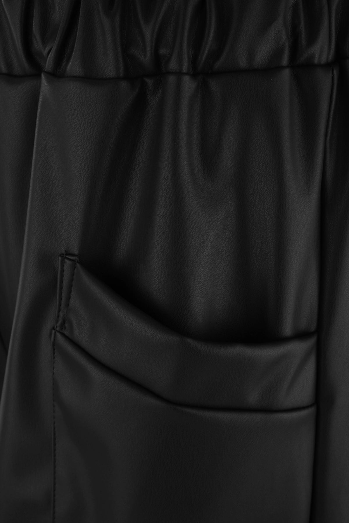 2 Pocket Tulip Ankle Barrel Leg PU Trouser