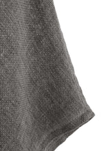 Load image into Gallery viewer, V Cutout Hem Linen Teabag Top
