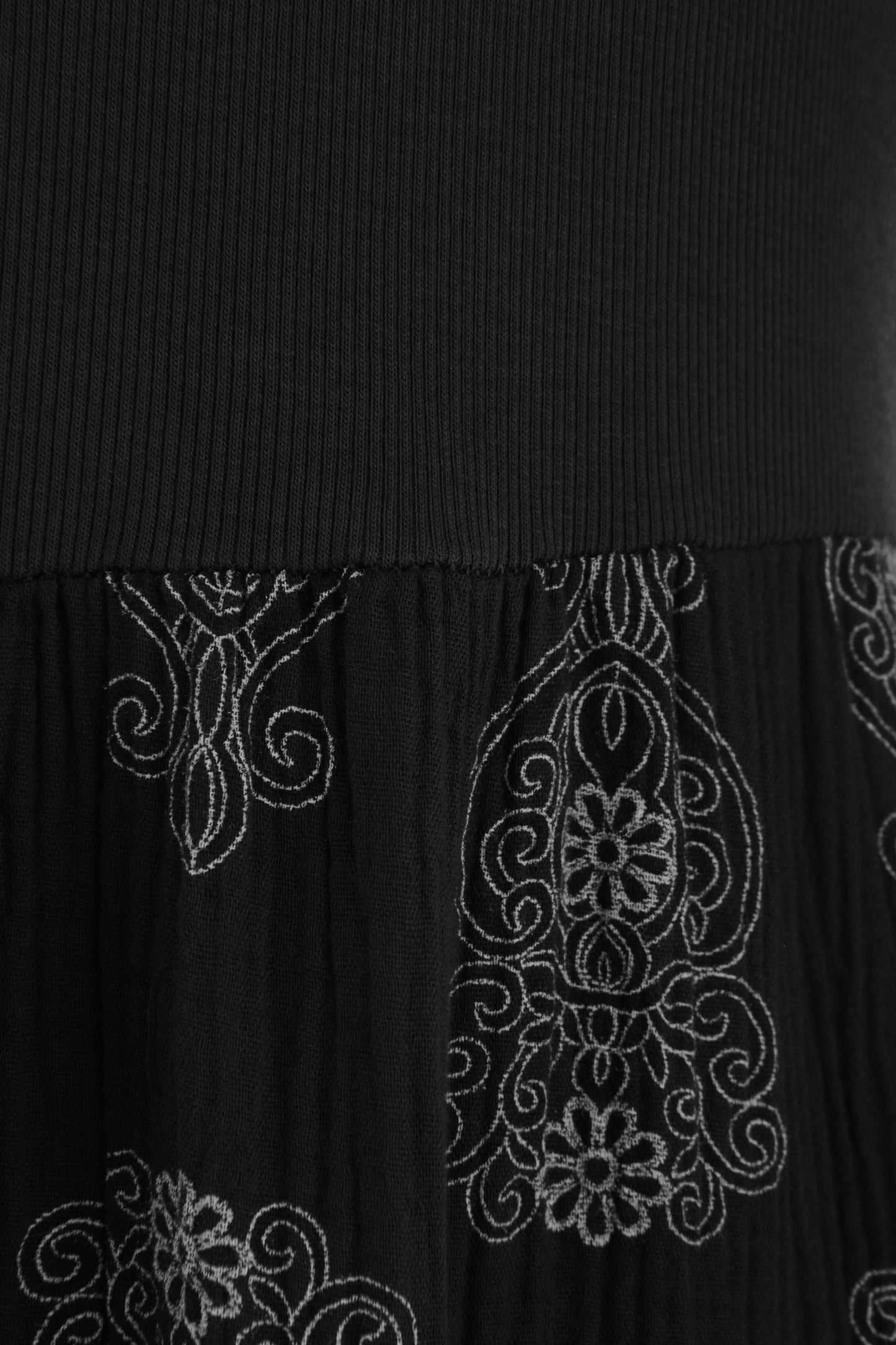 2 Pocket Mandala Print Midi Dress