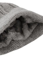 Load image into Gallery viewer, Zigzag Cashmere Knit Hat
