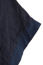 Load image into Gallery viewer, Foil Flower Linen Top
