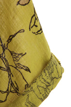 Load image into Gallery viewer, Rose Print Cotton Top
