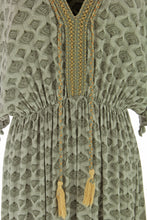 Load image into Gallery viewer, Bohemian Print Midi
