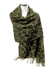 Load image into Gallery viewer, Leopard Lurex Cashmere Scarf
