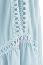 Load image into Gallery viewer, Crochet Trim Cut-out Shoulder Top
