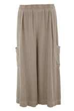 Load image into Gallery viewer, Teabag Linen Cropped Length Trouser
