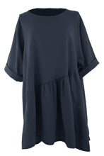 Load image into Gallery viewer, Pleat Panel Linen Tunic
