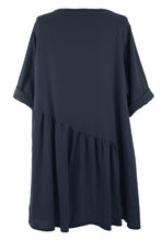 Load image into Gallery viewer, Pleat Panel Linen Tunic
