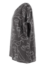 Load image into Gallery viewer, Abstract Face Print Top

