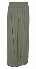 Load image into Gallery viewer, Puffball Cotton Trouser
