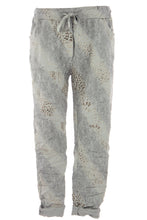 Load image into Gallery viewer, Abstract Leopard Magic Trouser
