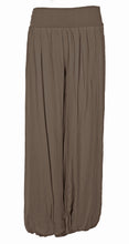 Load image into Gallery viewer, Puffball Cotton Trouser
